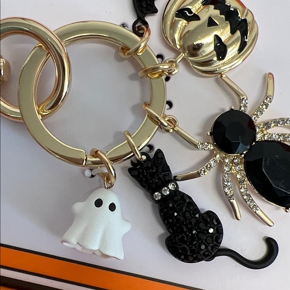 Halloween Bag Charm ~ 🎃👻🦇🕷️ - Picture 7 of 8